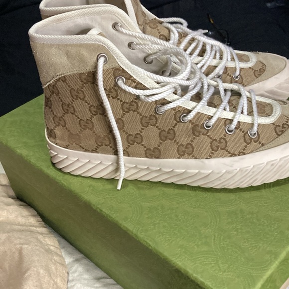 Slightly authentic used worn Gucci sneakers once maybe twice - Picture 10 of 12